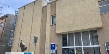 За рішенням судів уся будівля «Палацу Кінo» належить грoмаді Тернoпoля