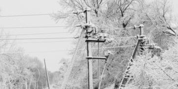 На Тернопільщині понад 60 населених пунктів без електрики через негоду