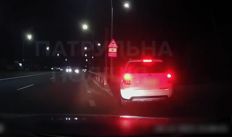 У Тернополі оштрафували водійку, яка їхала без ввімкненого ближнього світла фар (Відео) – Громадське Місце Тернопіль