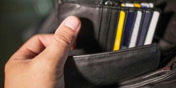 У Тернополі правоохоронці допомогли іноземці знайти викрадений гаманець