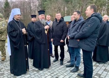 Митрополит Епіфаній прибув на Тернопільщину і провів молебень за Україну