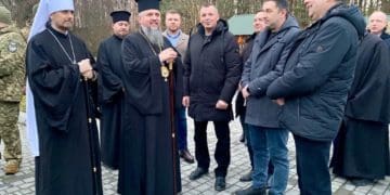 Митрополит Епіфаній прибув на Тернопільщину і провів молебень за Україну