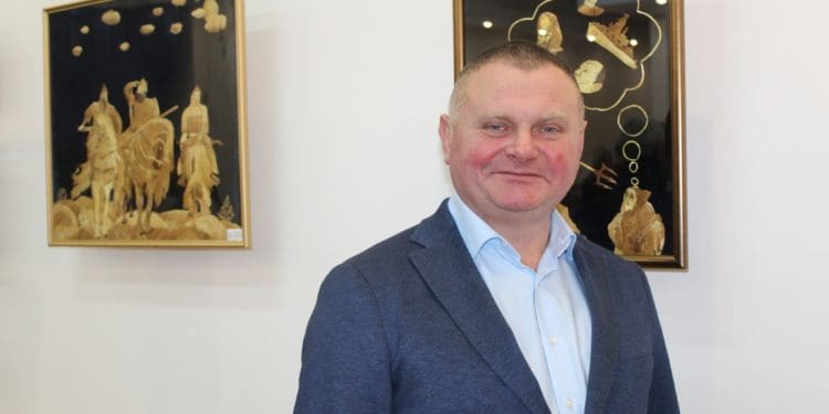 В Тернопільському обласному краєзнавчому музеї відкрився мистецький проєкт майстрів Петра Левицького та Юлії Сватко