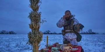 Начальник пресслужби 10-ї гірничо-штурмової бригади показав фотопроєкт із захисниками до Різдва