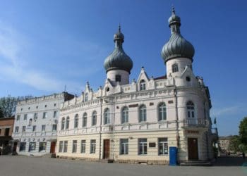 Тернопільщина туристична: Окраса Борщева – народний дім