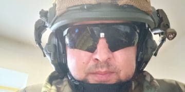 Залужний нагородив “Золотим хрестом” вчителя музики з Тернопільщини