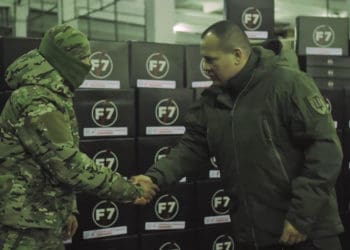 «Українська команда» передала захисникам Авдіївки 100 дронів: «Забезпечимо в пеклі аншлаг!»