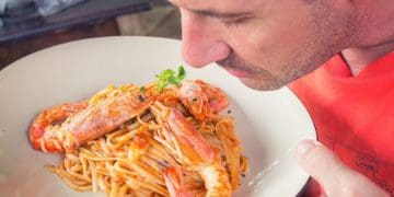 Як подолати нудоту після їжі