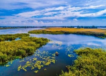 5 незвичних і мальовничих місць України, де має побувати кожен