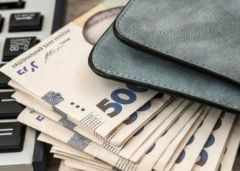 Оприлюднили розмір доходів голови Великоберезовицької громади