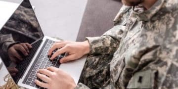 На Тернопільщині за сприяння служби зайнятості працевлаштували понад 50 учасників бойових дій