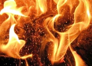 вогонь спалахнув