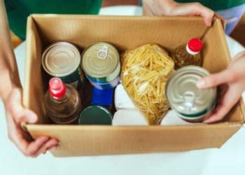 Потребуючі жителі Тернопільської громади можуть отримати продуктові набори