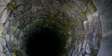 Жителька Збаразької громади загинула через падіння у криницю