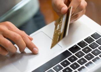 За "допомогу" від ООН тернополянка заплатила пів сотні тисяч