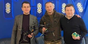 Випускник ТНПУ, а нині захисник Степан Барна отримав від університету антидронну рушницю