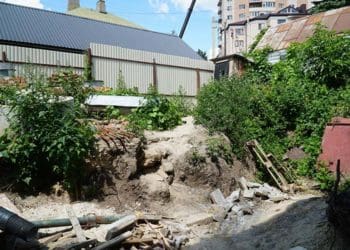 По чотирьом кримінальним статтям перевіряють будівництва в історичному ареалі Тернополя