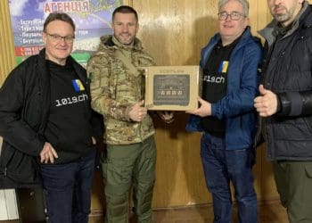 Ще декілька зарядних станцій відправили на фронт волонтери «Української команди» Тернопілля