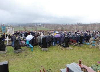 Шумська громада провела в останню путь відважного патріота, захисника Юрія Палія