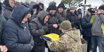 Підволочиська громада провела в останню путь захисника Олександра Петрика