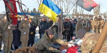 У Великих Гаях під Тернополем похоронили націоналіста Івана Суту