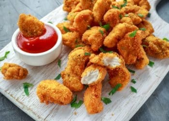 Домашні курячі нагетси з хрусткою скоринкою: рецепт на вихідні