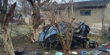 Через перекидання автівки на дорозі у Кременецькому районі загинула жителька Рівненщини