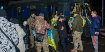 Чекали майже два роки: на Тернопільщину повернулися військові, звільнені раніше з полону
