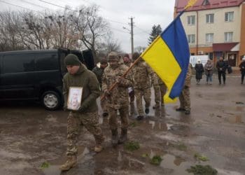 На щиті повернувся до Борсуківської громади захисник Анатолій Аксеновських