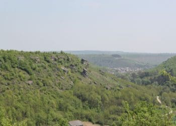 “Касперівські скелі” – геологічна пам’ятка природи на Тернопільщині