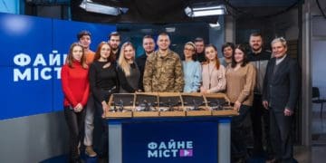 Студія «Файне місто» купила і передала 5 FPV-дронів для захисників на передову, – Юрій Фартушняк