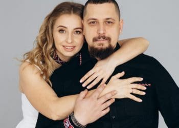 Їхні серця поєднала війна: історія кохання військового і волонтерки з Тернополя