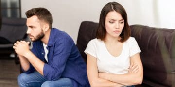 Друг сім’ї через ревнощі мало не розлучив закоханих: історія з життя