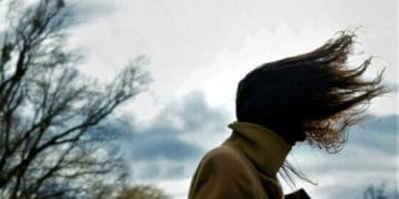 Тепло але може здути: жителів Тернопільщини попередили про погодні явища