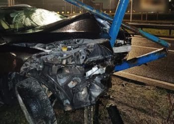 П’яний водій розбив машину не маючи права керування у Тернополі