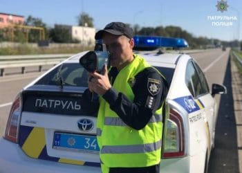 На Тернопільщині за їзду зі швидкістю 135 км/год водій має сплатити 1700 грн