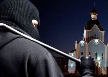 До 8 років за ґратами загрожую жителю Тернопільського району, за поцуплені в церкві речі