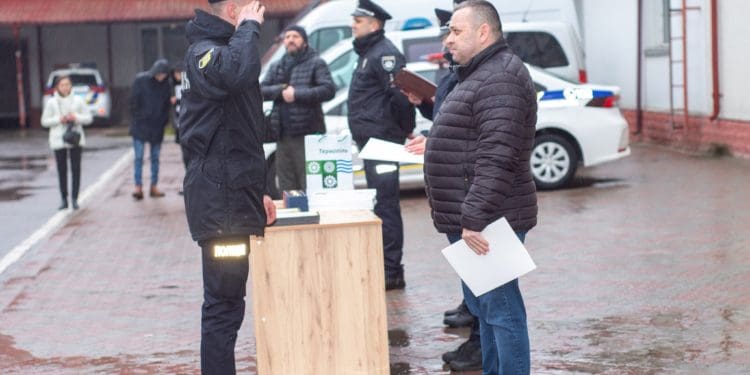 Очільник Тернопільщини Володимир Важинський привітав патрульних з 8-річницею від дня створення