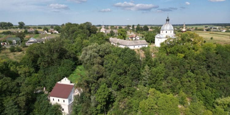 Тернопільщина туристична: монастир в Улашківцях славився завдяки чудотворній іконі св. Івана Хрестителя