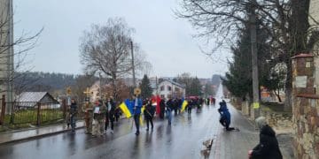 Великобірківська громада попрощалася зі своїм наймолодшим воїном Назарієм Березієм