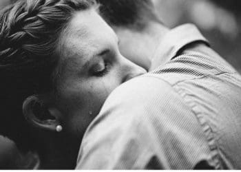 Через приховану правду все життя знав, що донька нерідна і мовчав: історія з життя