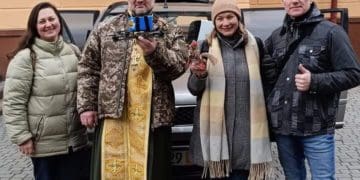 З Тернополя ще одну автівку відправили на фронт