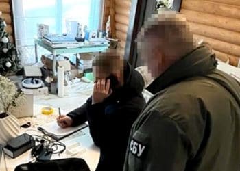 Депутат допоміг виїхати з країни понад 70 чоловікам призовного віку на Тернопільщині