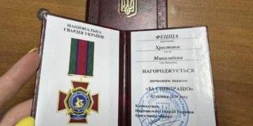 Тернопільська волонтерка отримала почесний знак «За співпрацю» від військових