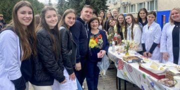 У ТНПУ ярмаркували, щоб зібрати кошти на потреби ЗСУ