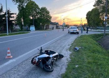 Підліток на електроскутері потрапив під колеса автівки у Козівській громаді