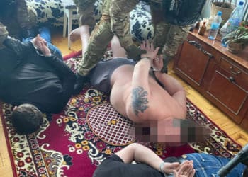 За вимагання неіснуючого боргу затримали кримінальних авторитетів на Тернопільщині