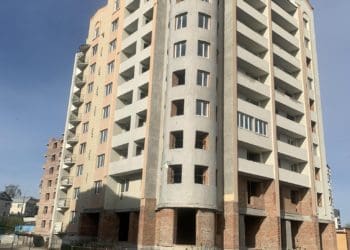 Понад 15 років чекають на житло: засудили директора, який розтратив гроші довгобуду у Тернополі