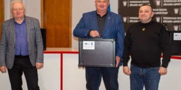 Надавати адмінпослуги віддалено тепер зможуть у Великогаївській громаді завдяки “Мобільному кейсу”