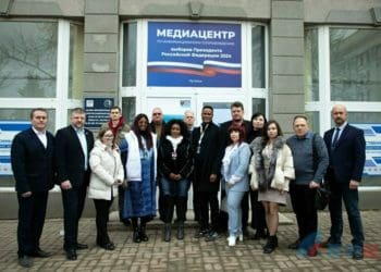 Із фестивалю у Сочі на псевдовибори у Луганськ: пропагандистські контрасти для іноземної молоді